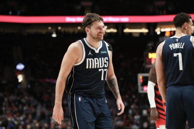 Λούκα, τι άλλο θα κάνεις; 40άρης -ξανά- ο Ντόντσιτς, triple-double και «οδηγός» των Μάβερικς! (video)