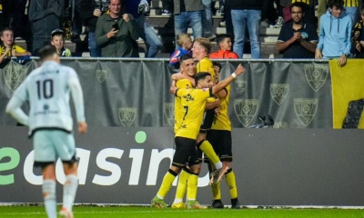 Πώς να ξεχάσει την 1η Σεπτεμβρίου ο Κοσίδης; Δύο γκολ, πρώτη φορά στο εξωτερικό και τρίποντο για τη Φένλο! (video)