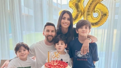 Η τρυφερή φωτογραφία γενεθλίων του Μέσι με την οικογένειά του