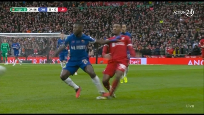 Ήταν ή όχι κόκκινη; Το μαρκάρισμα του Καϊσέδο, που έβγαλε νοκ-άουτ τον Χράβενμπερχ! (video)