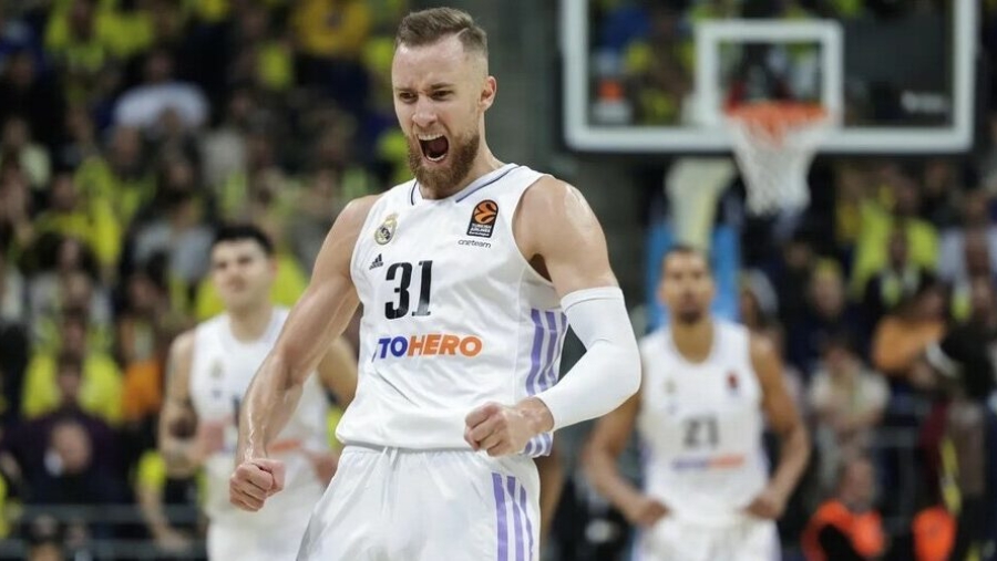 Ντζάναν Μούσα: Η... μεταμόρφωση έγινε για τα μάτια της «Βασίλισσας»! (video)