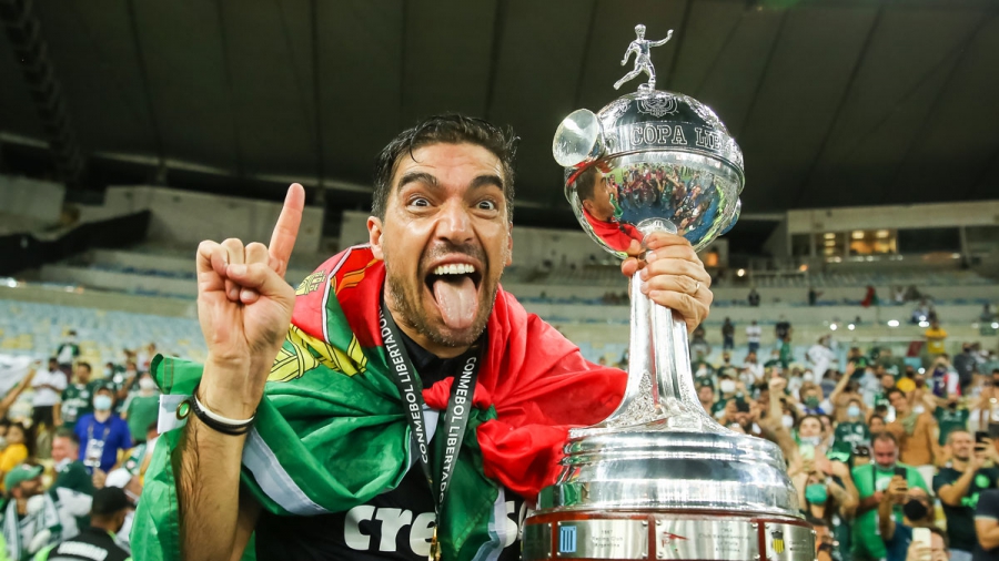 Η Παλμέιρας απλώνει χρυσάφι στα πόδια του Αμπέλ Φερέιρα