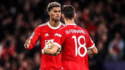 Μάντσεστερ Γιουνάιτεντ - Αταλάντα 1-2: «Άρρωστη» ασίστ του Μπρούνο Φερνάντες, για να μειώσει ο Ράσφορντ! (video)