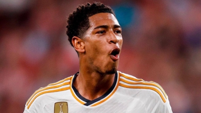 «Μυθικός» Μπέλινγκχαμ, με… κεραυνό σκοράρει και στο Clasico και βάζει τη Ρεάλ στο παιχνίδι! (video)