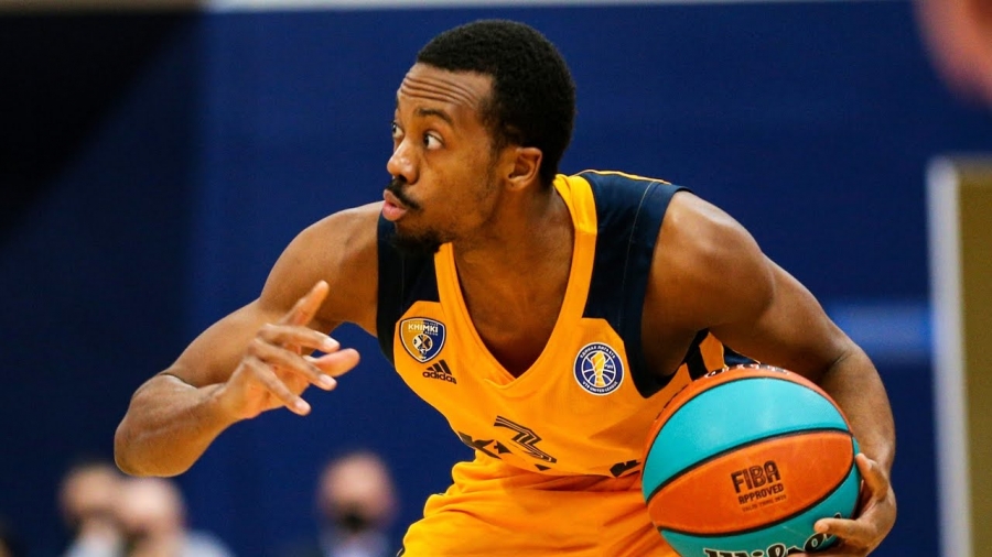 Έρικ ΜακΚόλουμ: Από τη Χίμκι στη Λοκομοτίβ Κουμπάν