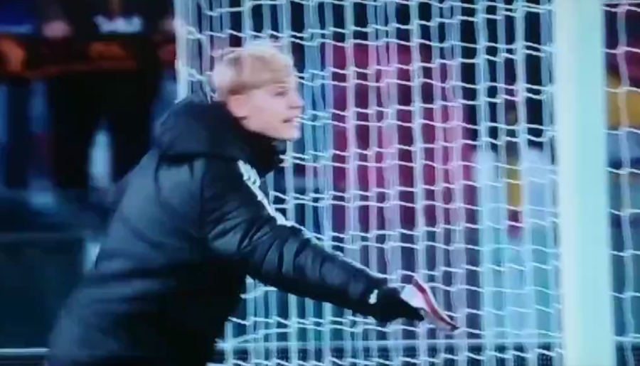 Απίστευτος Μουρίνιο: Χρησιμοποίησε μέχρι τα... ball boy για να κρατήσει το «Χ» με εννιά παίκτες! (video)