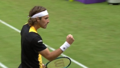 Δύσκολα ο Τσιτσιπάς στον δεύτερο γύρο του Χάλε, μετά από μάχη μιάμισης ώρας!