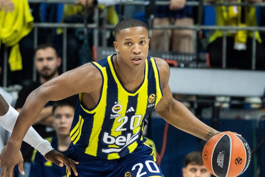 Με τρομερό Χολ η Φενέρμπαχτσε «πάτησε» την Παρί στην πρεμιέρα της EuroLeague!