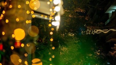 Το Χριστουγεννιάτικο Λαϊκό Λαχείο φωτίζει τις βόλτες στην Πατριάρχου Ιωακείμ - Εγγυημένο έπαθλο 1,5 εκατ. ευρώ στον πρώτο νικητή της κλήρωσης της 27ης Δεκεμβρίου