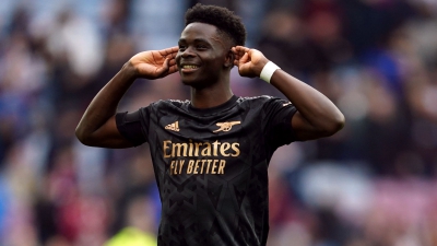 Τέλος κάθε πιθανότητα πώλησης του Σάκα από την Άρσεναλ: «Ανανεώνει και δεν πάει πουθενά!»