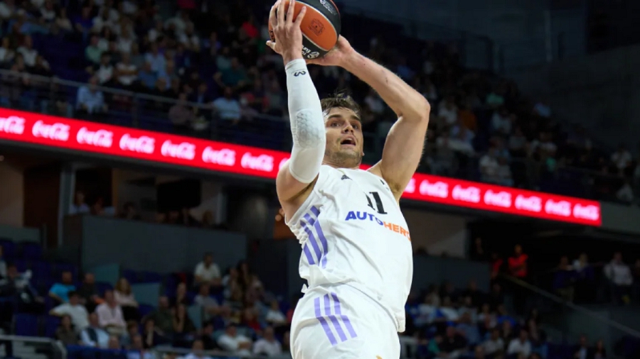 Euroleague: Στην κορυφή του Top-10 το κάρφωμα του Χεζόνια! (video)