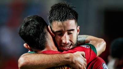 Πορτογαλία – Λουξεμβούργο 4-0: Ο Μπρούνο Φερνάντες «σερβίρει» και ο Ινάσιο… πίνει νερό στο όνομά του (video)