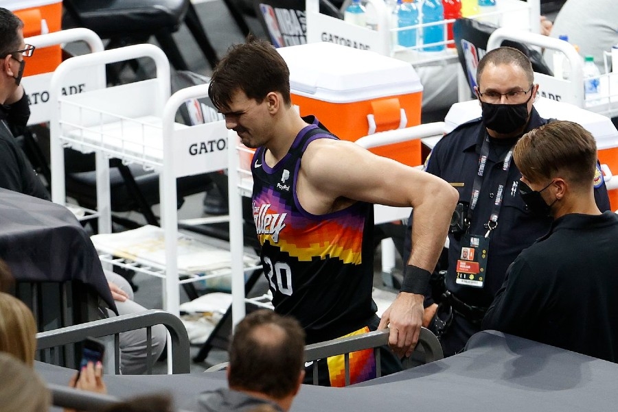 Πλήγμα στους Suns, ρήξη χιαστού ο Saric!