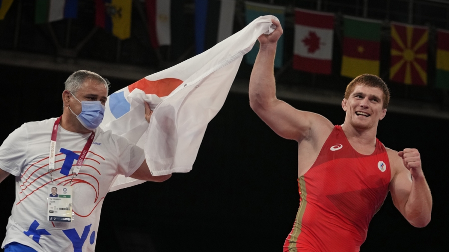 Ελληνορωμαϊκή πάλη: Κυρίαρχος στα 97κ. ο Ρώσος Εβλόεφ!