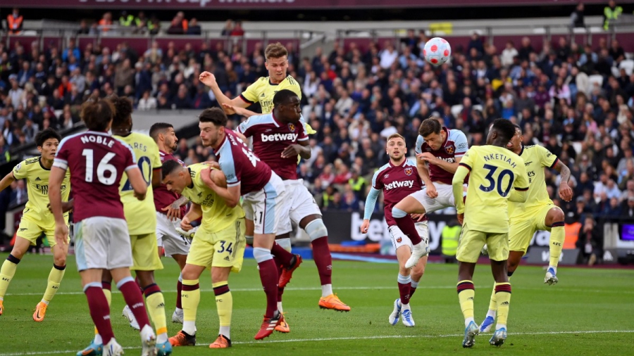 Γουέστ Χαμ – Άρσεναλ 1-1: Προβάδισμα με τον Χόλντινγκ, ισοφάρισε άμεσα ο Μπόουεν! (video)