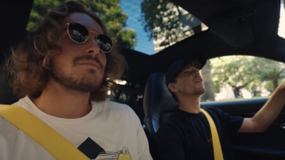 Τσιτσιπάς: Βόλτες με ελικόπτερα και Porsche στο Μονακό! (video)