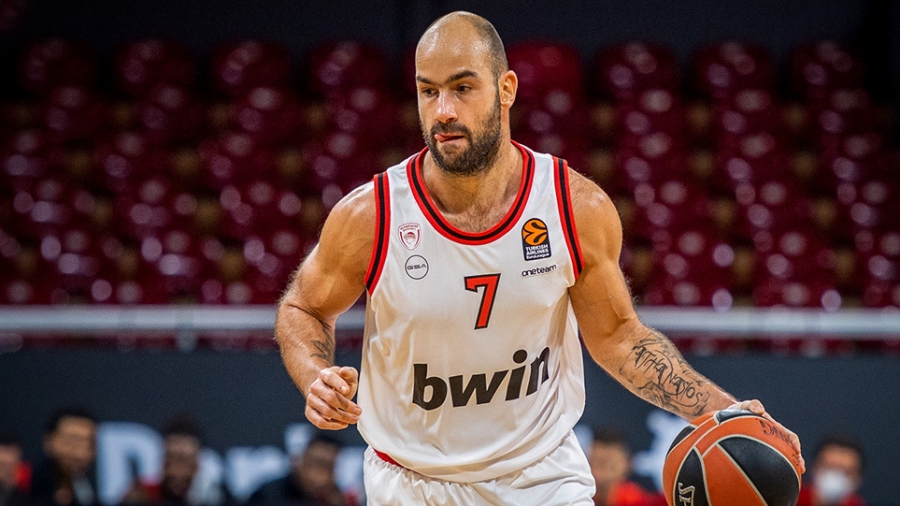 Ολυμπιακός σε Σπανούλη: «Χρόνια πολλά θρυλικέ αρχηγέ»