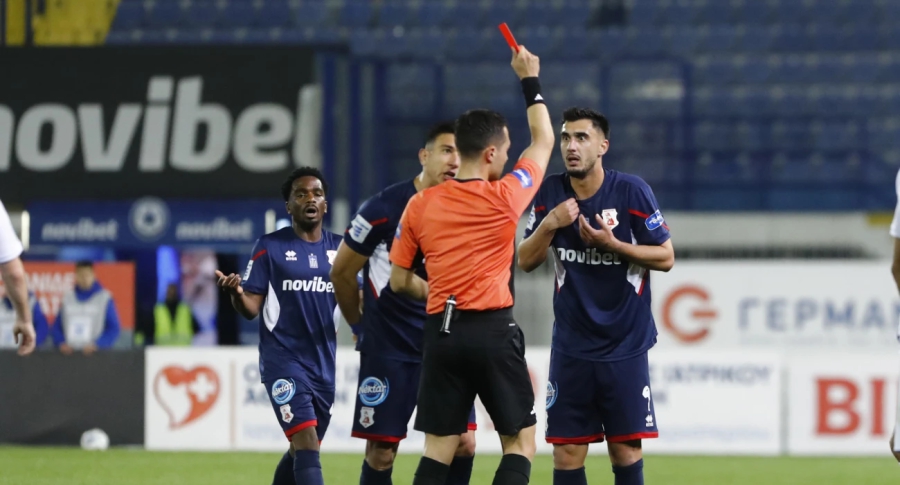 «Ντροπή ΚΑΙ σήμερα!»: Ανάρτηση - κόλαφος Πανσερραϊκού για τη διαιτησία!