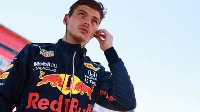 Formula 1: O Φερστάπεν ύψωσε το μεσαίο δάχτυλο στον Χάμιλτον (video)