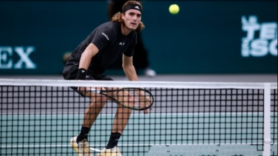 Τσιτσιπάς - Μουτέ 2-0: Με γαλλική φινέτσα πέρασε στα προημιτελικά του Παρισιού! (video)