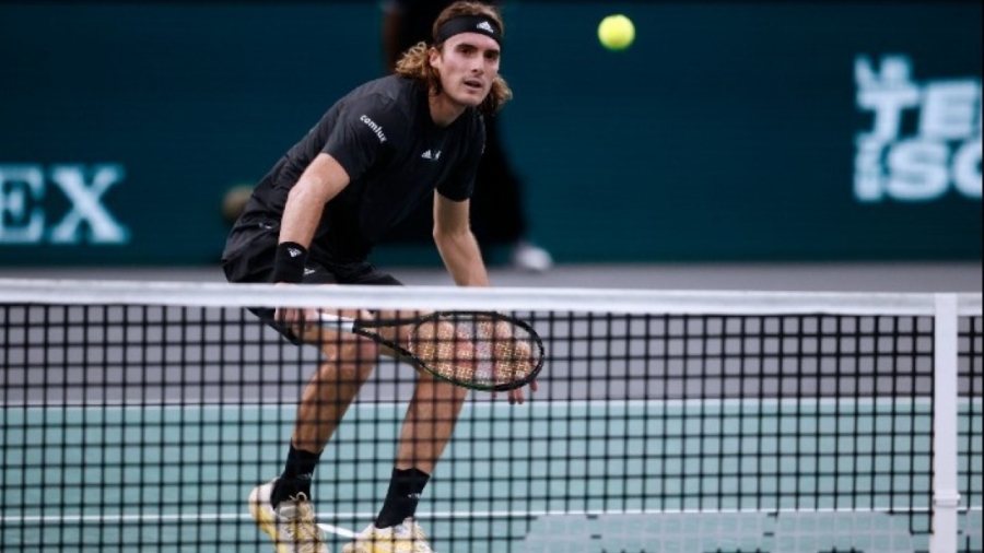 Τσιτσιπάς - Μουτέ 2-0: Με γαλλική φινέτσα πέρασε στα προημιτελικά του Παρισιού! (video)