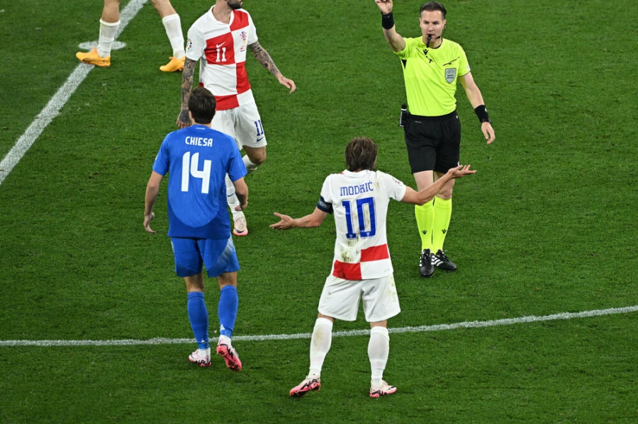 Η UEFA «κόβει» τον Ντάνι Μάκελι από τα νοκ-άουτ του EURO!